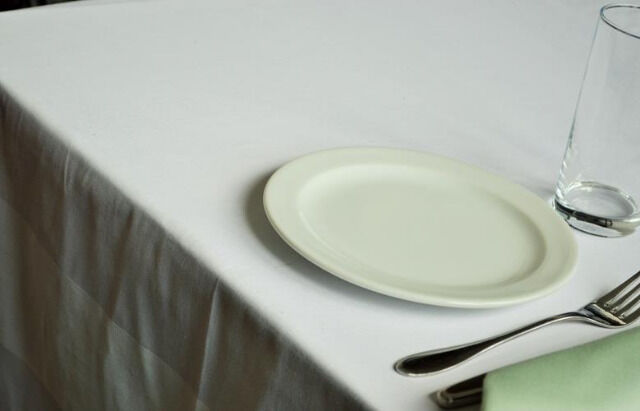 5 Tischdecken Zwirn Damast 130 x 170 cm weiß Gastro Hotel Bistro Party Hochzeit 